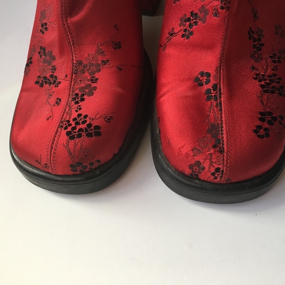 SOLD Oriental floral chunky heels | vintage - Picture 5 of 8